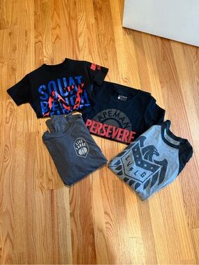 Women’s fitness shirt bundle. Size small